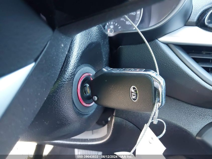 2020 Kia Forte Lxs VIN: 3KPF24AD4LE205698 Lot: 39643833