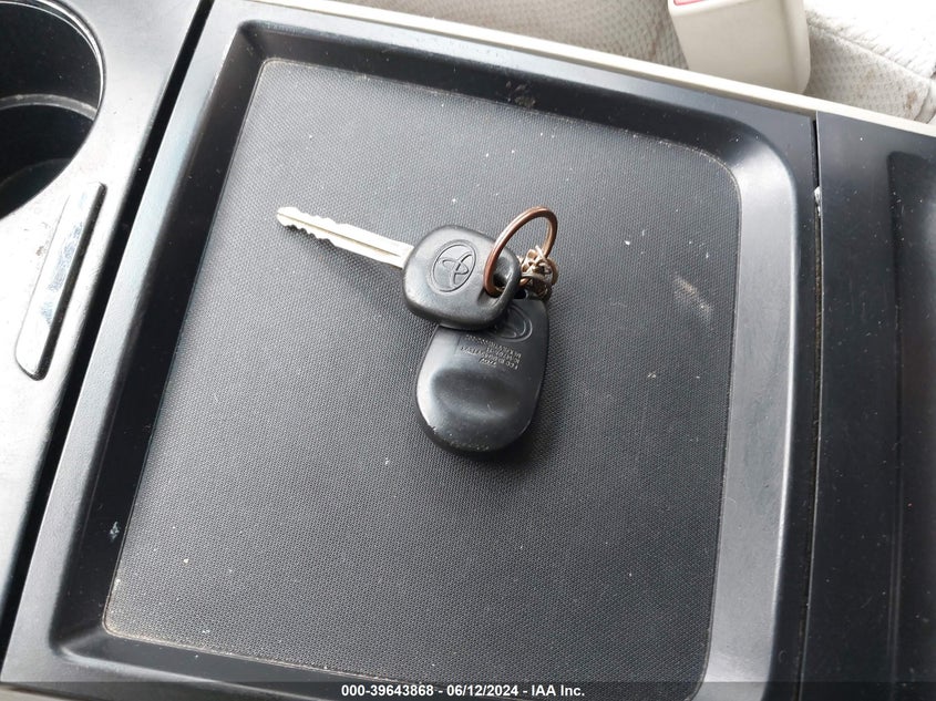 2011 Toyota Sienna Le V6 VIN: 5TDKK3DC5BS022598 Lot: 39643868