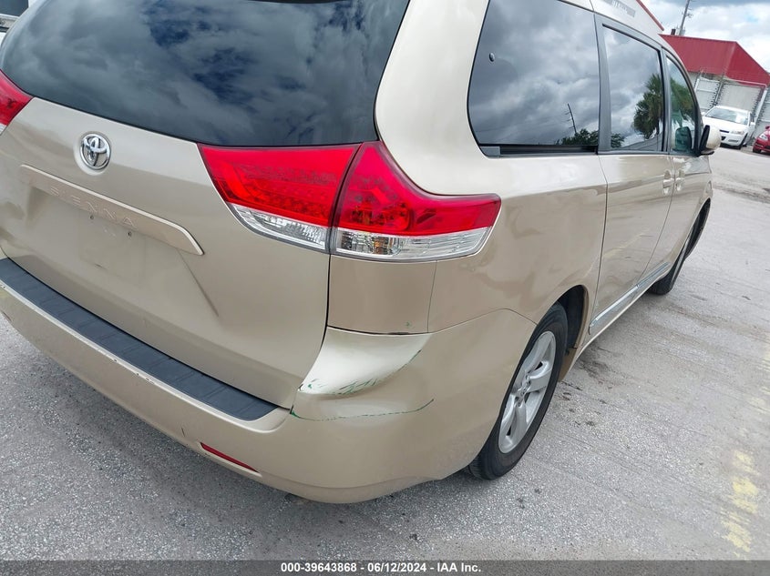 2011 Toyota Sienna Le V6 VIN: 5TDKK3DC5BS022598 Lot: 39643868