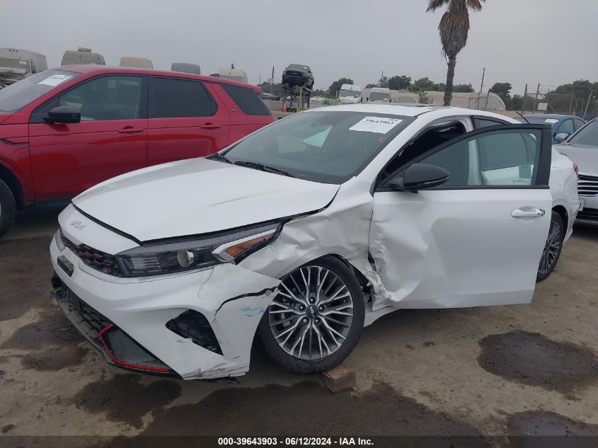 2023 Kia Forte Gt-Line VIN: 3KPF54AD8PE574660 Lot: 39643903