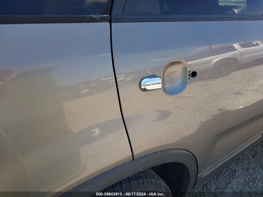 2011 Kia Sorento Lx VIN: 5XYKT3A11BG137177 Lot: 39643913