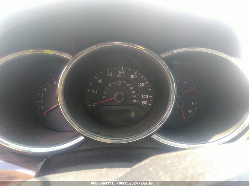 2011 Kia Sorento Lx VIN: 5XYKT3A11BG137177 Lot: 39643913