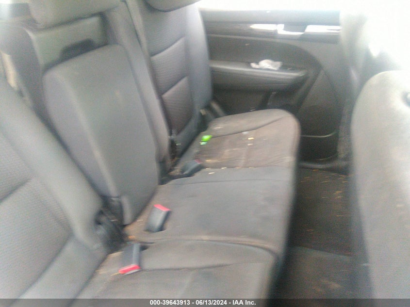 2011 Kia Sorento Lx VIN: 5XYKT3A11BG137177 Lot: 39643913