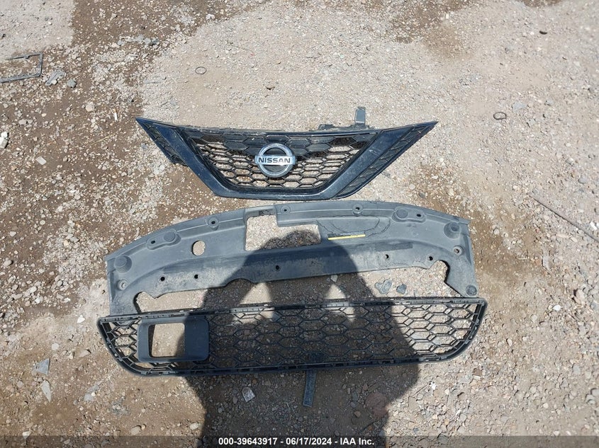 2018 Nissan Sentra Sr VIN: 3N1AB7AP8JY333396 Lot: 39643917