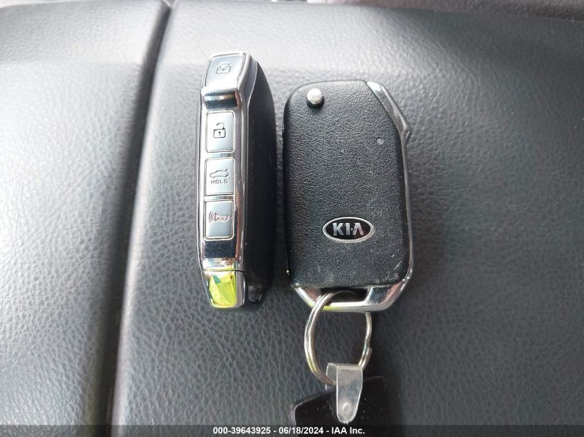 2020 Kia Forte Lxs VIN: 3KPF24AD8LE261756 Lot: 39643925