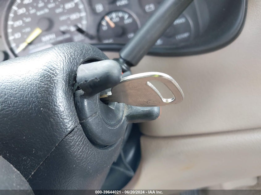 2001 Chevrolet Silverado 1500 Ls VIN: 1GCEC14V21Z237319 Lot: 39644021