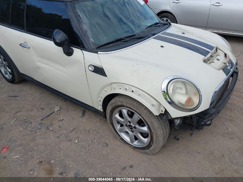 2010 Mini Cooper S Clubman VIN: WMWMM3C52ATP99474 Lot: 39644065