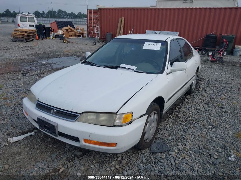 1997 Honda Accord Lx VIN: 1HGCD5635VA213819 Lot: 39644117