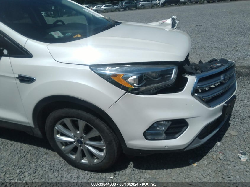 2017 Ford Escape Titanium VIN: 1FMCU9JD6HUE28209 Lot: 39644330