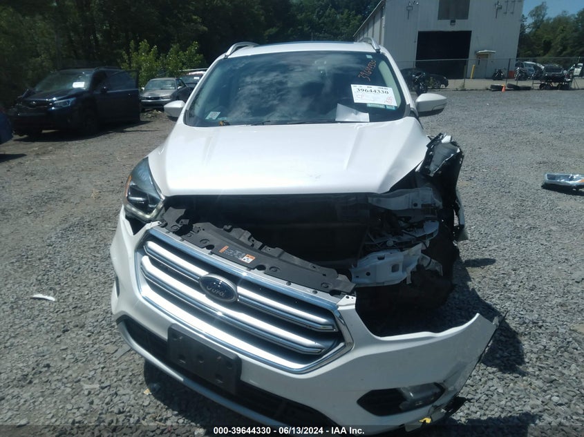 2017 Ford Escape Titanium VIN: 1FMCU9JD6HUE28209 Lot: 39644330