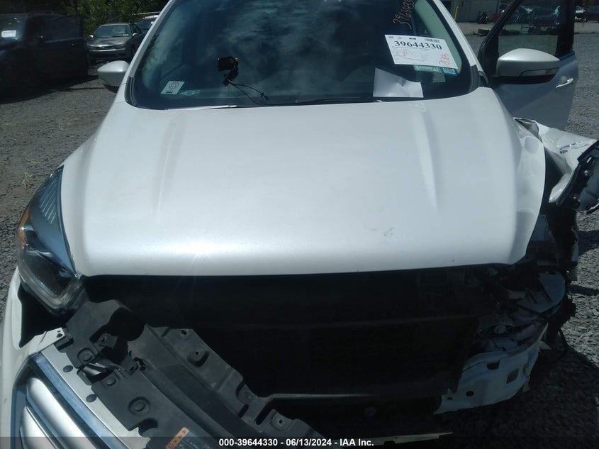 2017 Ford Escape Titanium VIN: 1FMCU9JD6HUE28209 Lot: 39644330