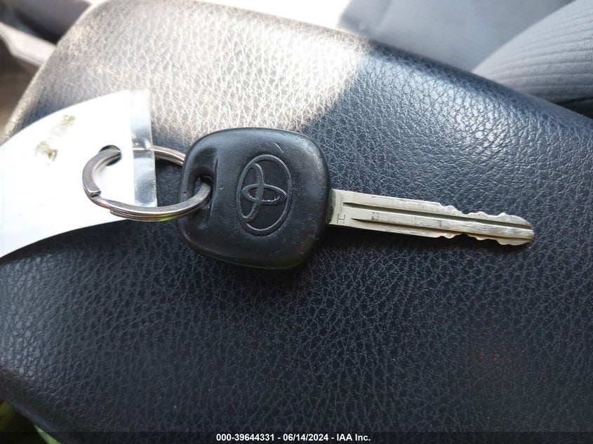 2014 Toyota Corolla L VIN: 2T1BURHE9EC153264 Lot: 39644331