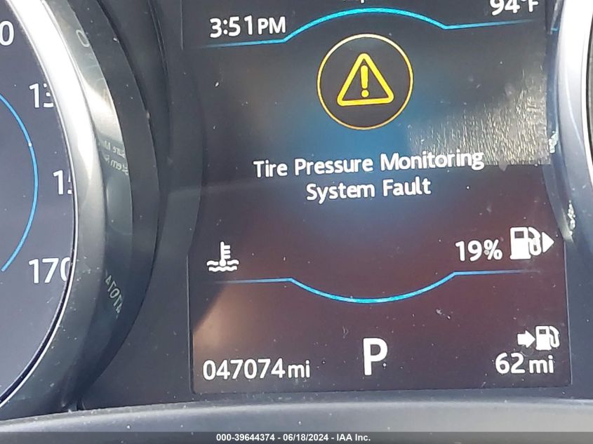 2017 Jaguar Xe 35T Premium VIN: SAJAJ4BV9HA974374 Lot: 39644374