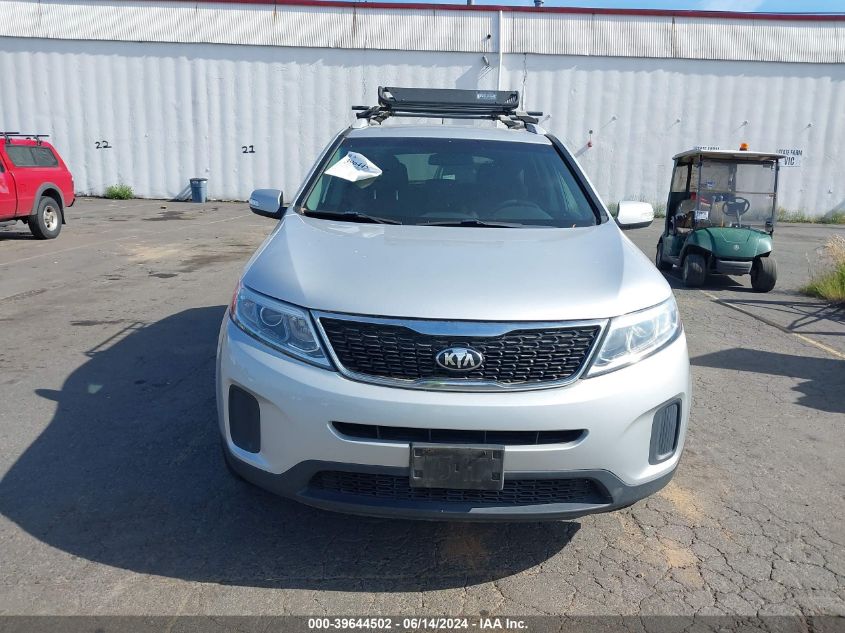 2015 KIA SORENTO LX V6 - 5XYKTDA75FG584238