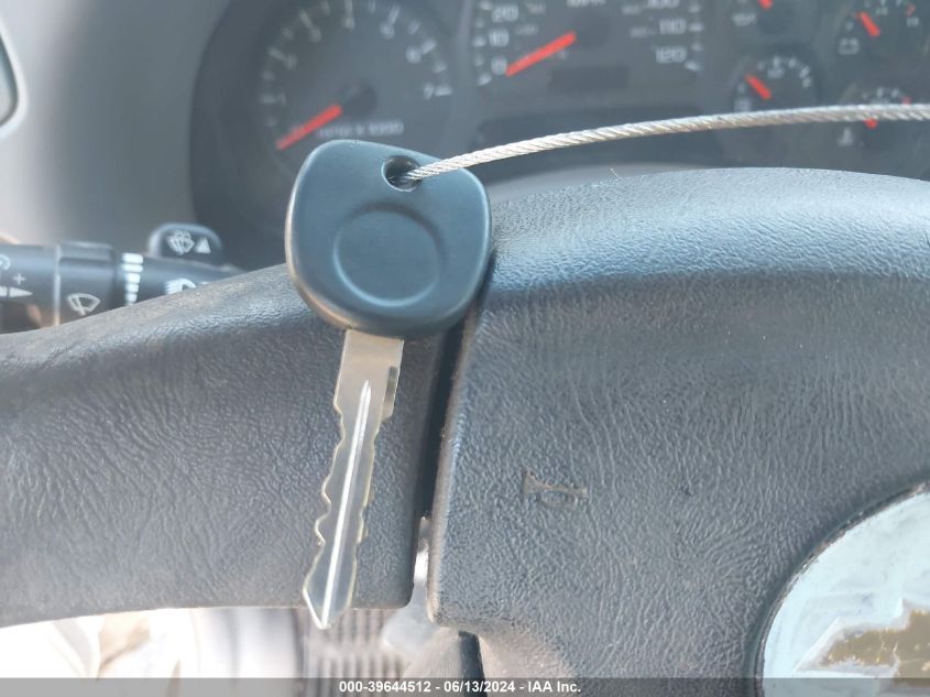 2005 Chevrolet Trailblazer Ls VIN: 1GNDT13S452303765 Lot: 39644512