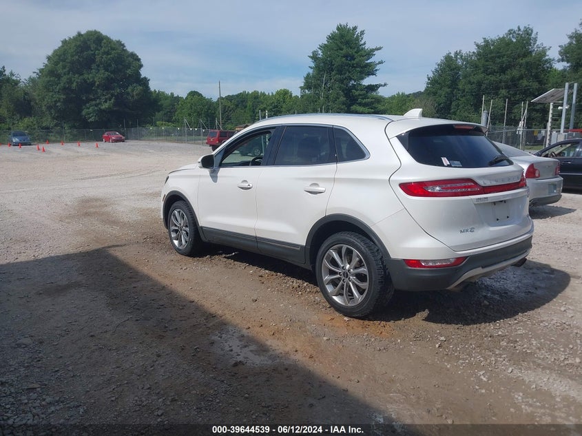 VIN 5LMCJ2C9XJUL32353 2018 LINCOLN MKC SELECT