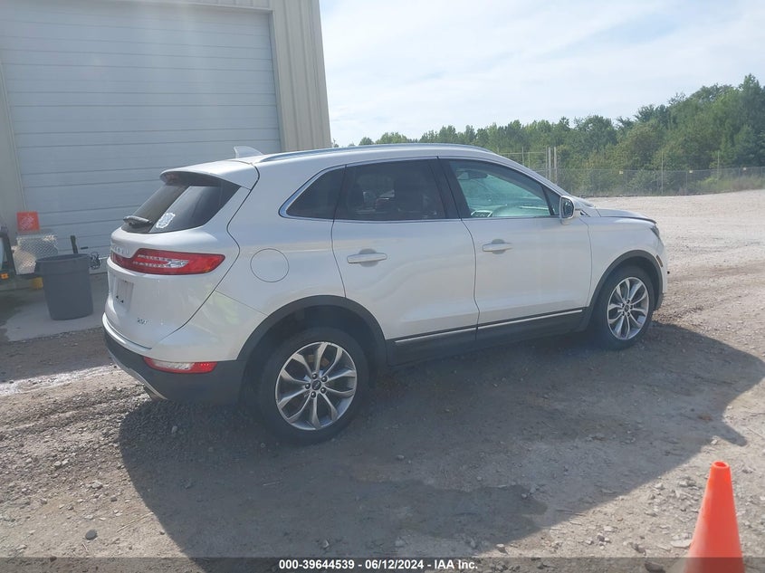 VIN 5LMCJ2C9XJUL32353 2018 LINCOLN MKC SELECT