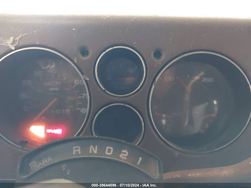 1985 GMC Rally Wagon / Van G2500 VIN: 2GDEG25H2F4522583 Lot: 39644596