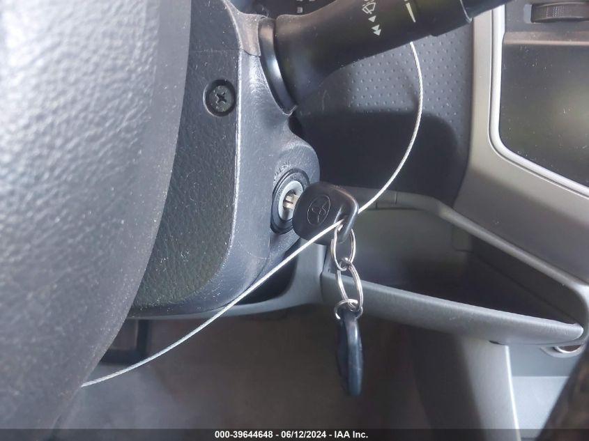 2011 Toyota Tacoma Prerunner V6 VIN: 3TMJU4GN9BM124530 Lot: 39644648