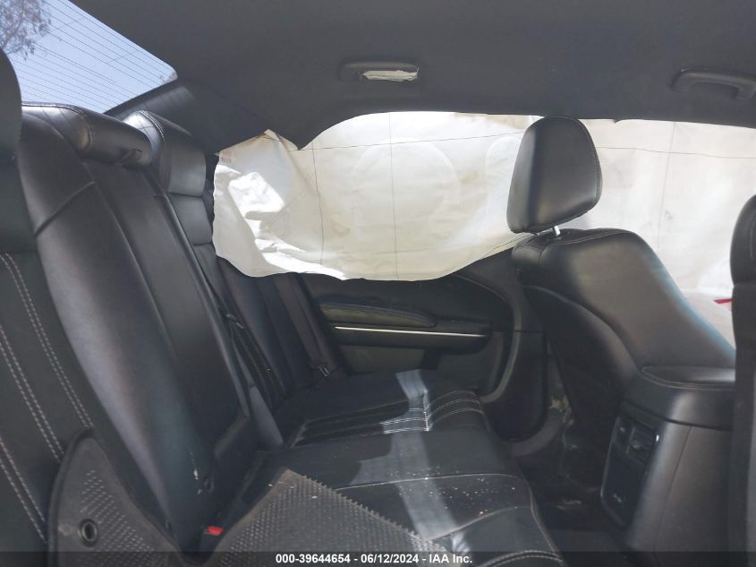 2019 Chrysler 300 300S VIN: 2C3CCABG0KH697953 Lot: 39644654