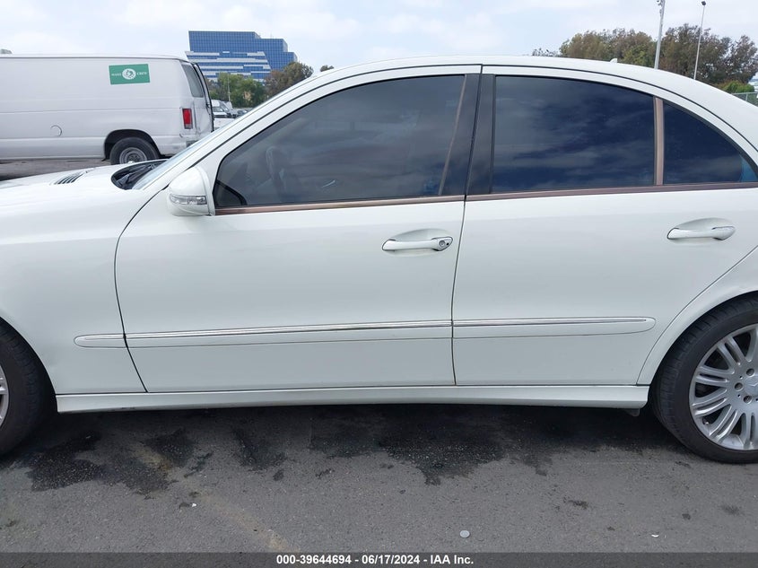 2008 Mercedes-Benz E 350 4Matic VIN: WDBUF87X58B317028 Lot: 39644694