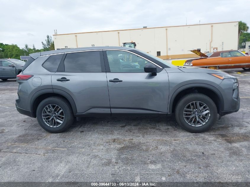 2024 Nissan Rogue S Fwd VIN: 5N1BT3AAXRC697614 Lot: 39644733