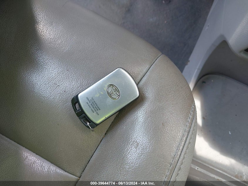 2018 Toyota Sienna Xle 8 Passenger VIN: 5TDYZ3DCXJS909070 Lot: 39644774