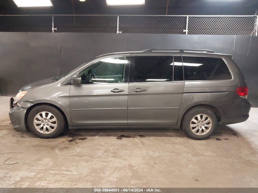 2008 Honda Odyssey Ex-L VIN: 5FNRL38638B070498 Lot: 39644801