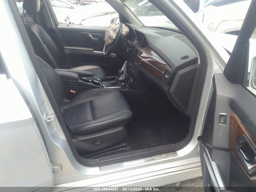 2011 Mercedes-Benz Glk 350 VIN: WDCGG5GB3BF577646 Lot: 39644897