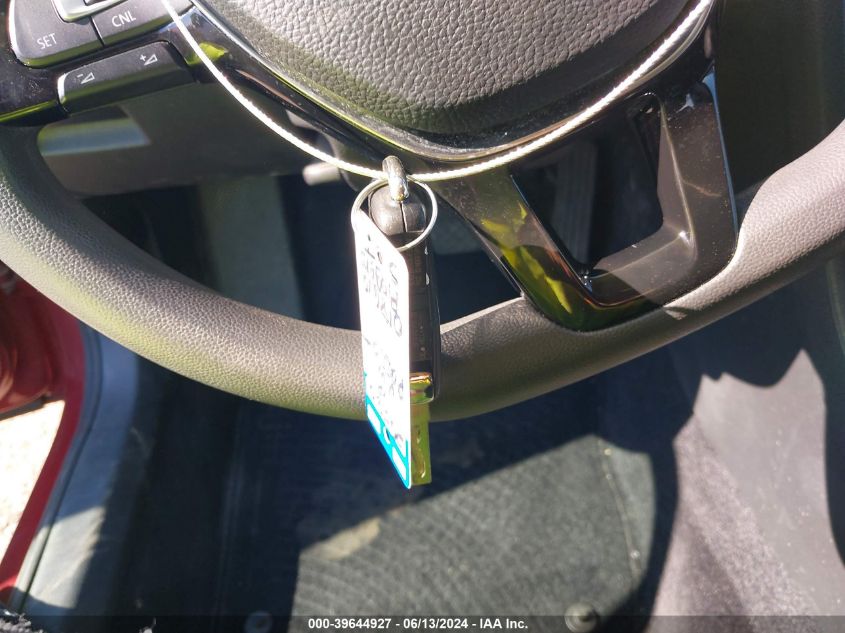 2018 Volkswagen Passat 2.0T R-Line/2.0T S VIN: 1VWAA7A35JC018610 Lot: 39644927