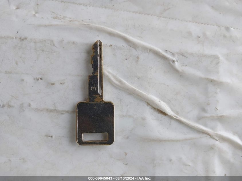 1993 Chevrolet Gmt-400 K1500 VIN: 1GCEK14K9PZ194373 Lot: 39645043