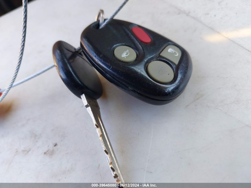 2004 Cadillac Deville Standard VIN: 1G6KD54Y04U118447 Lot: 39645080