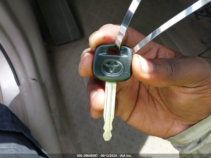 2003 Toyota Camry Le/Se/Xle VIN: 4T1BE32K834172408 Lot: 39645097