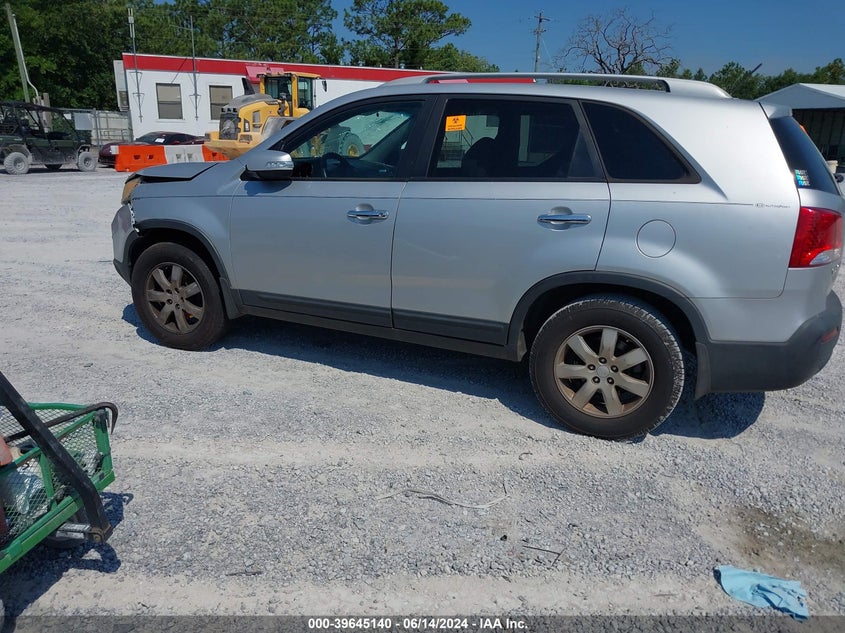 2011 Kia Sorento Lx VIN: 5XYKT4A15BG155977 Lot: 39645140