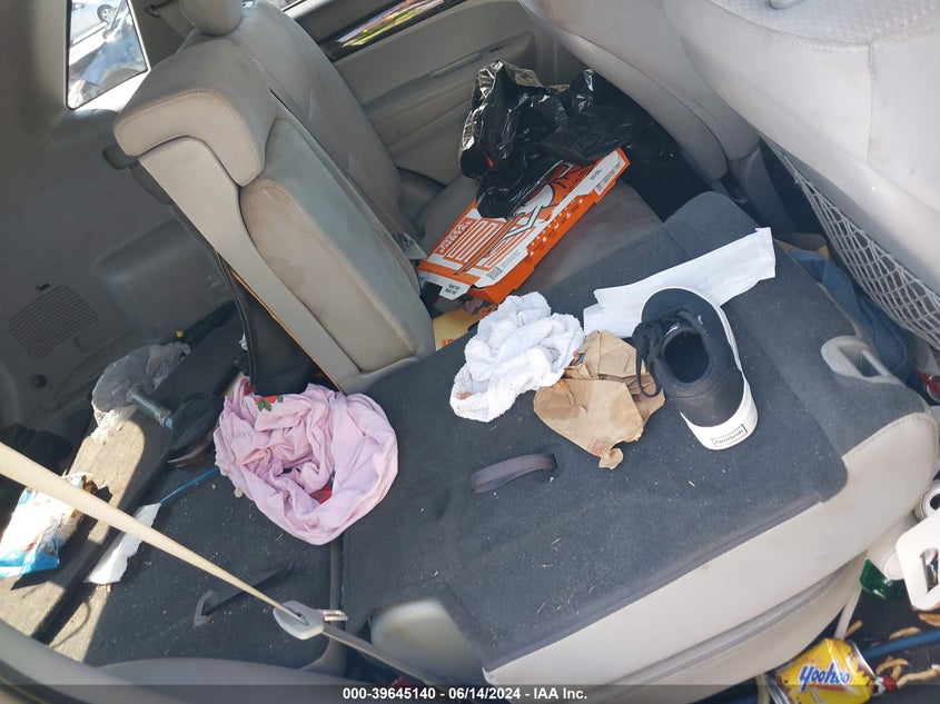 2011 Kia Sorento Lx VIN: 5XYKT4A15BG155977 Lot: 39645140