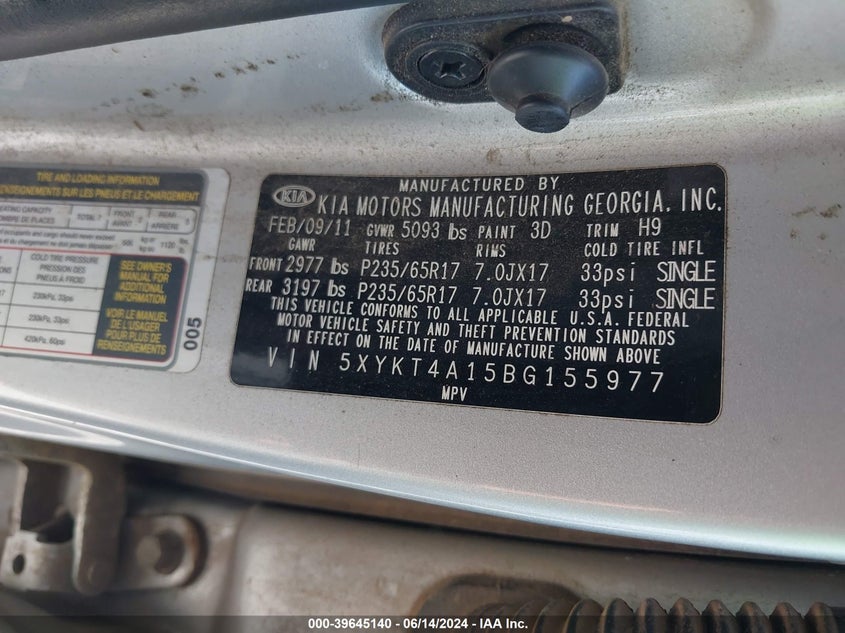 2011 Kia Sorento Lx VIN: 5XYKT4A15BG155977 Lot: 39645140