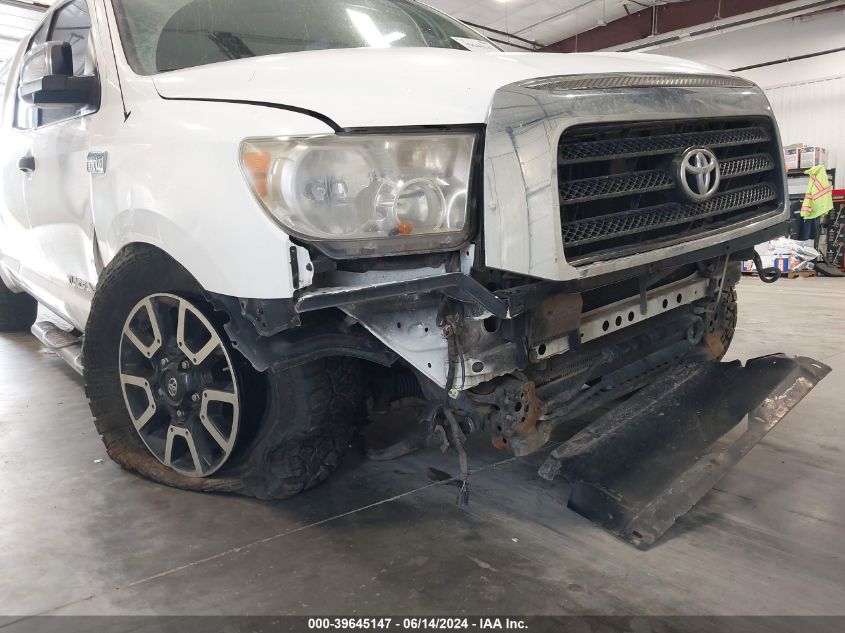 2008 Toyota Tundra Base 5.7L V8 VIN: 5TFCV54198X007885 Lot: 39645147