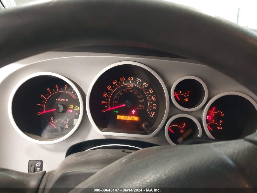 2008 Toyota Tundra Base 5.7L V8 VIN: 5TFCV54198X007885 Lot: 39645147