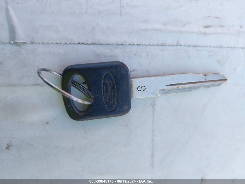 1998 Ford F-150 Lariat/Standard/Xl/Xlt VIN: 1FTZX1768WKA78672 Lot: 39645176