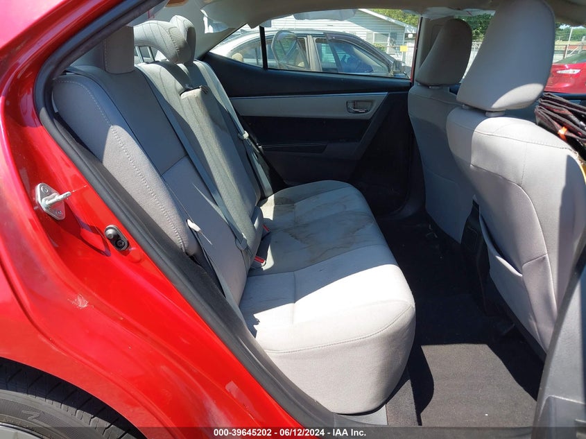 2015 Toyota Corolla Le VIN: 5YFBURHE3FP210589 Lot: 39645202