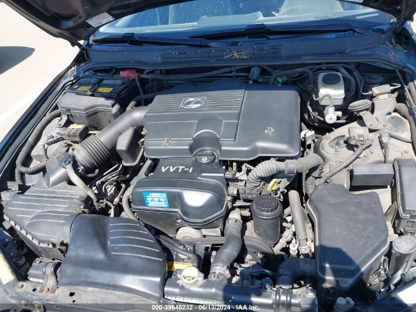 2003 Lexus Is 300 Base W/5-Speed Manual VIN: JTHBD192330079402 Lot: 39645232