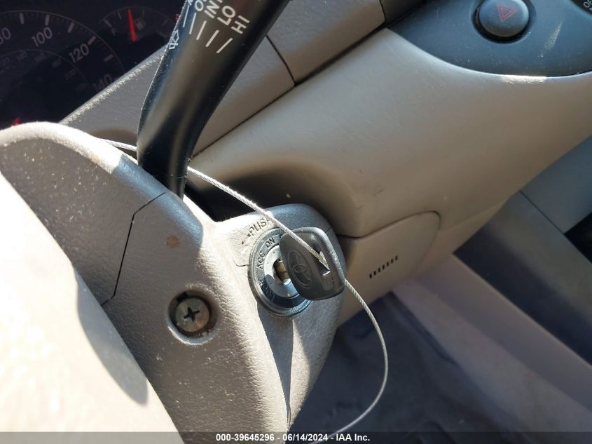 2005 Toyota Camry Le VIN: 4T1BE30K45U009342 Lot: 39645296