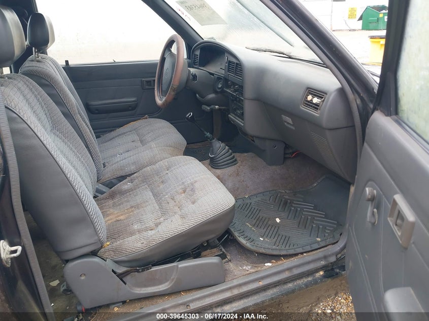 1992 Toyota Pickup 1/2 Ton Ex Lng Whlbse Dlx VIN: JT4RN93P1N5053676 Lot: 39645303