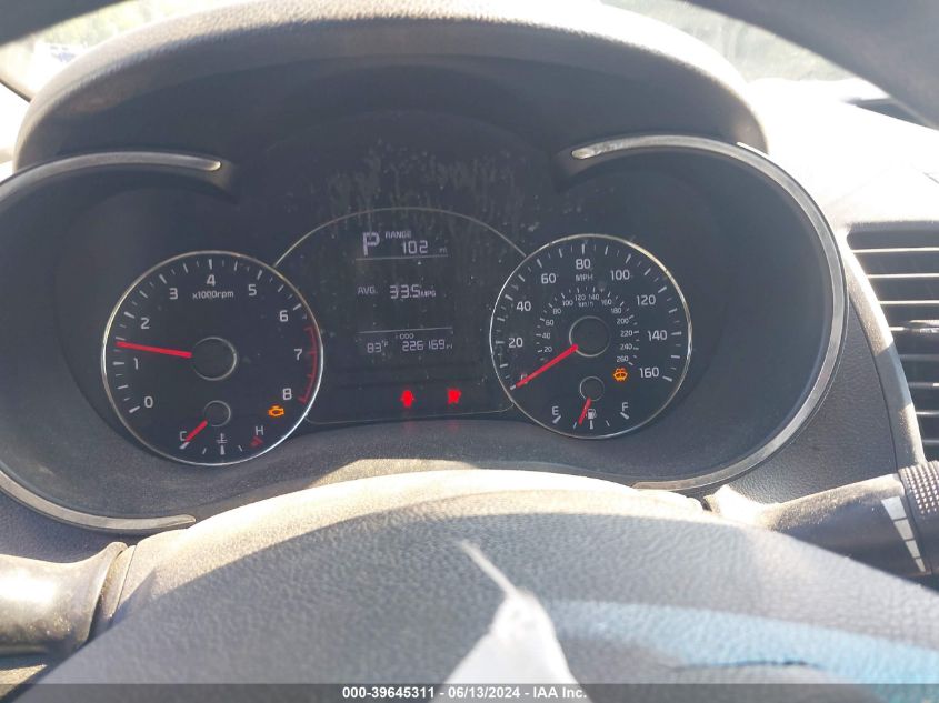 2017 Kia Forte Lx VIN: 3KPFK4A73HE058033 Lot: 39645311