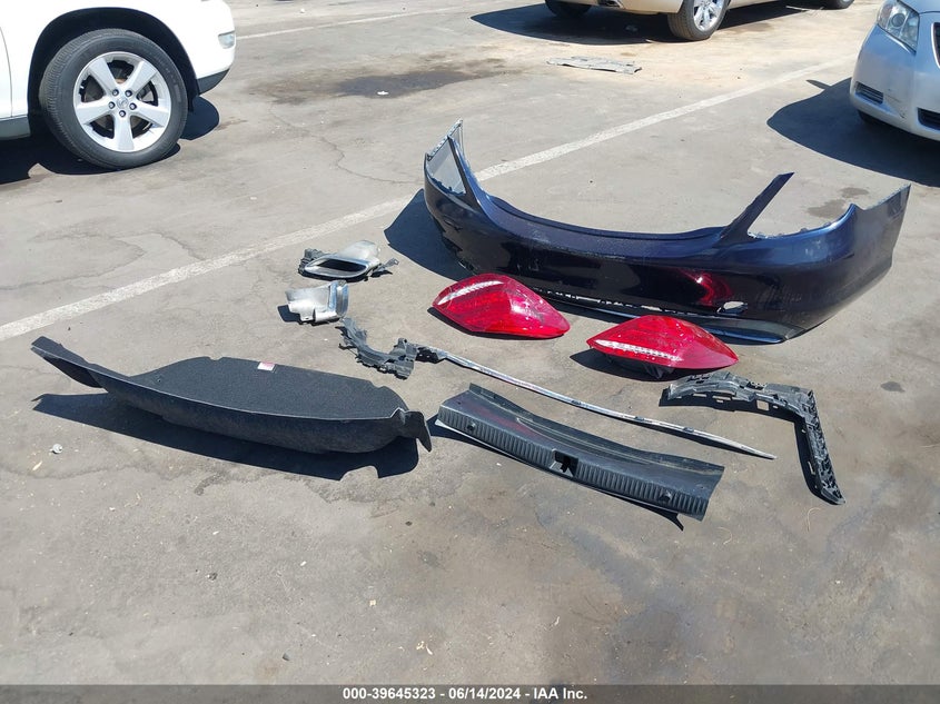 2015 Mercedes-Benz C 300 4Matic/Luxury 4Matic/Sport 4Matic VIN: 55SWF4KB6FU015156 Lot: 39645323