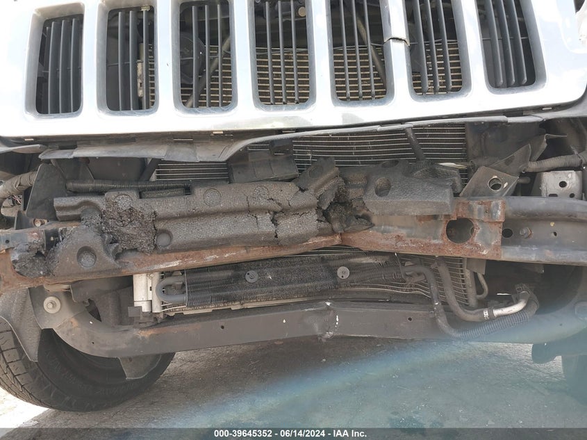 2012 Jeep Grand Cherokee Laredo VIN: 1C4RJFAG9CC221893 Lot: 39645352