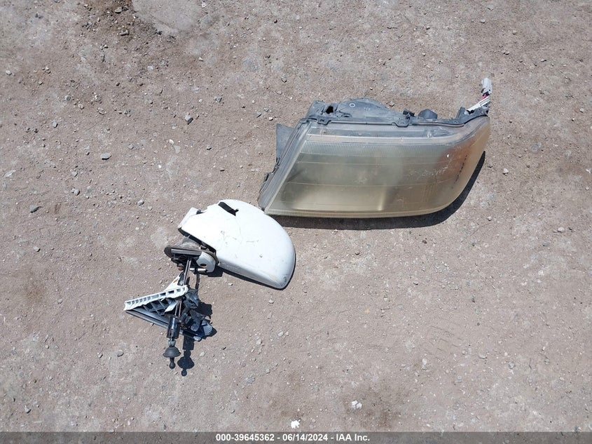 2005 Hyundai Accent Gls/Gt VIN: KMHCG35C55U350765 Lot: 39645362