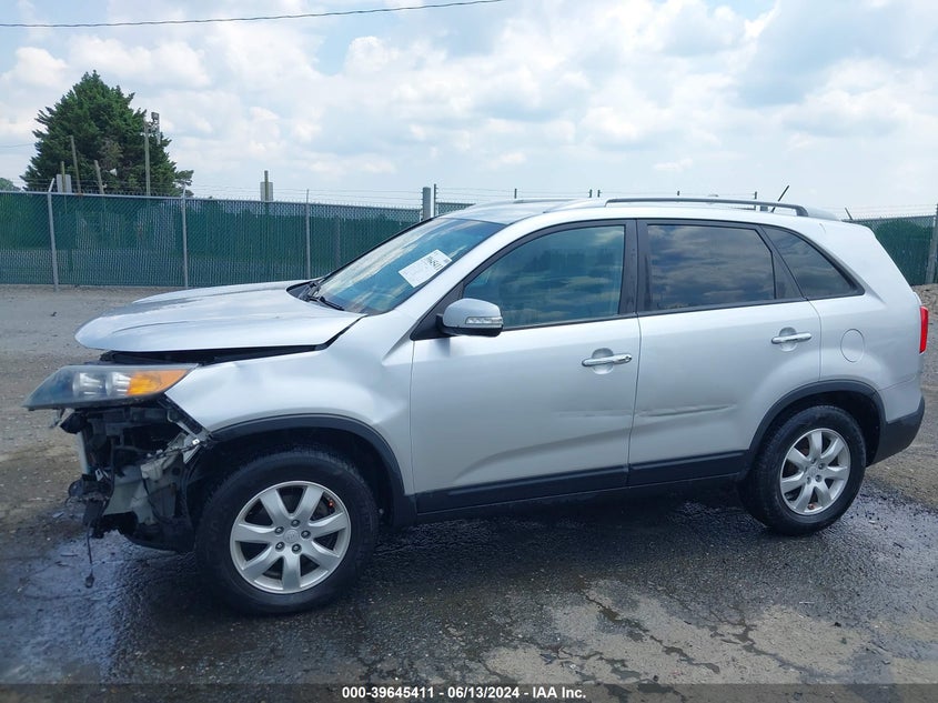 2011 Kia Sorento Lx VIN: 5XYKT3A12BG131078 Lot: 39645411
