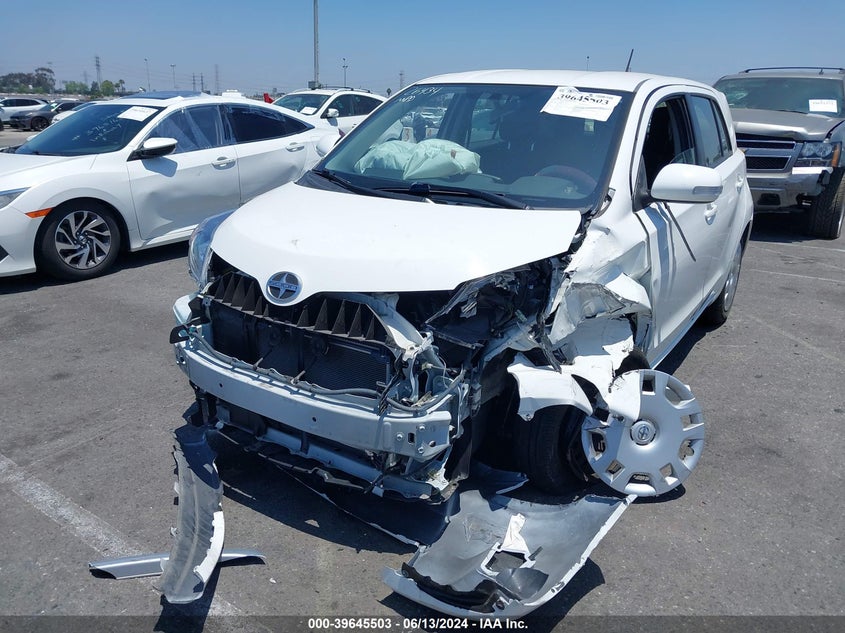 2014 Scion Xd VIN: JTKKUPB44E1043031 Lot: 39645503