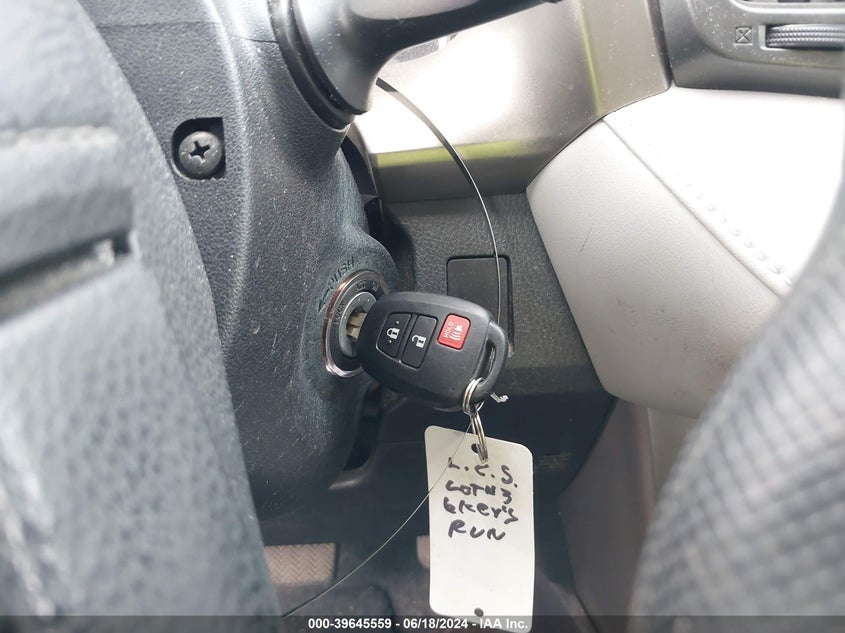 2015 TOYOTA RAV4 XLE - JTMRFREV2FD105106